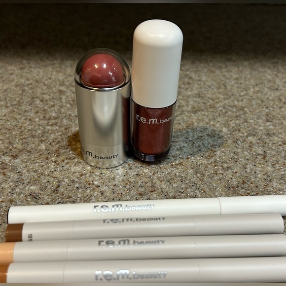 Ariana Grande Other - REM Arianna Grande Makeup Brand Bundle. New and Unused . No Boxes